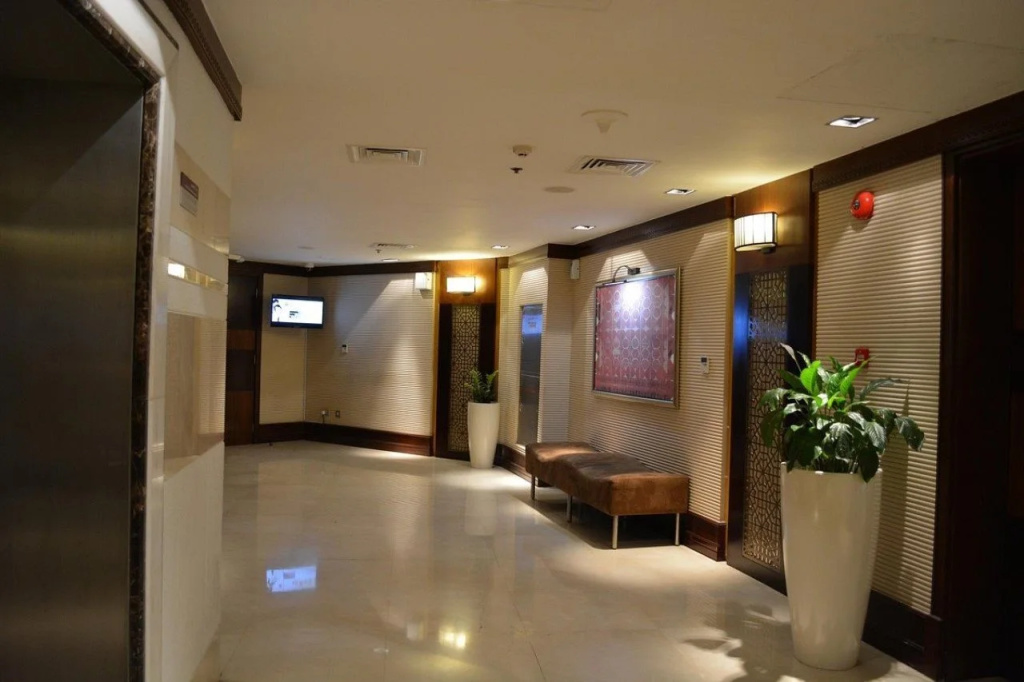 Отель Grand Regal Hotel