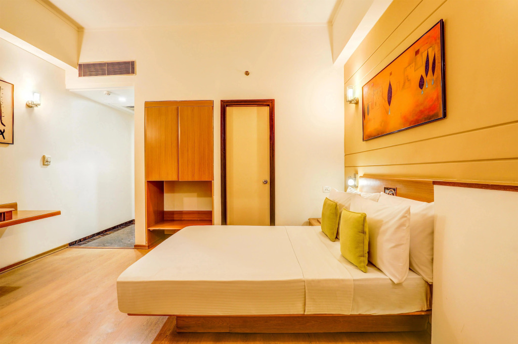 Lemon Tree Hotel, East Delhi Mall, Kaushambi