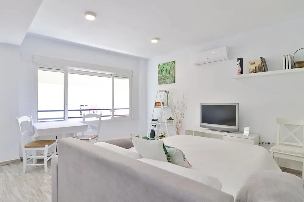 Nice Studio Torre del Mar Beach