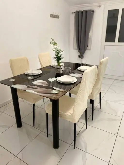 Maria’ s apartment