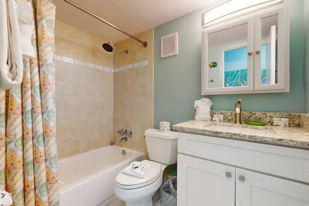 Harbour Beach Resort 401 - Daytona Beach Days