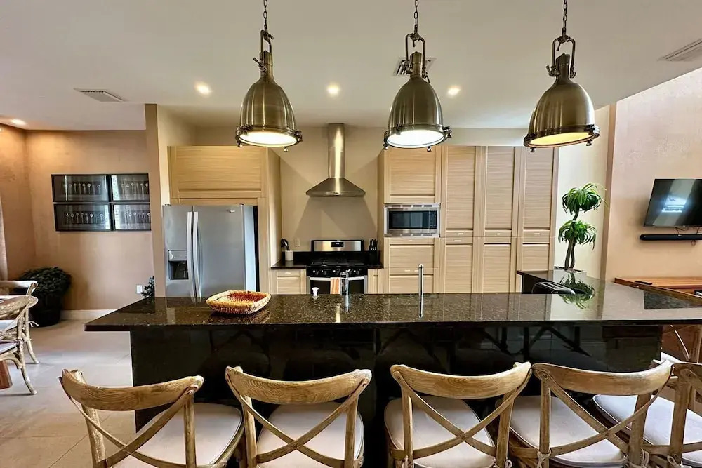 Modern Magic Village Home for 12 with Grill 3131