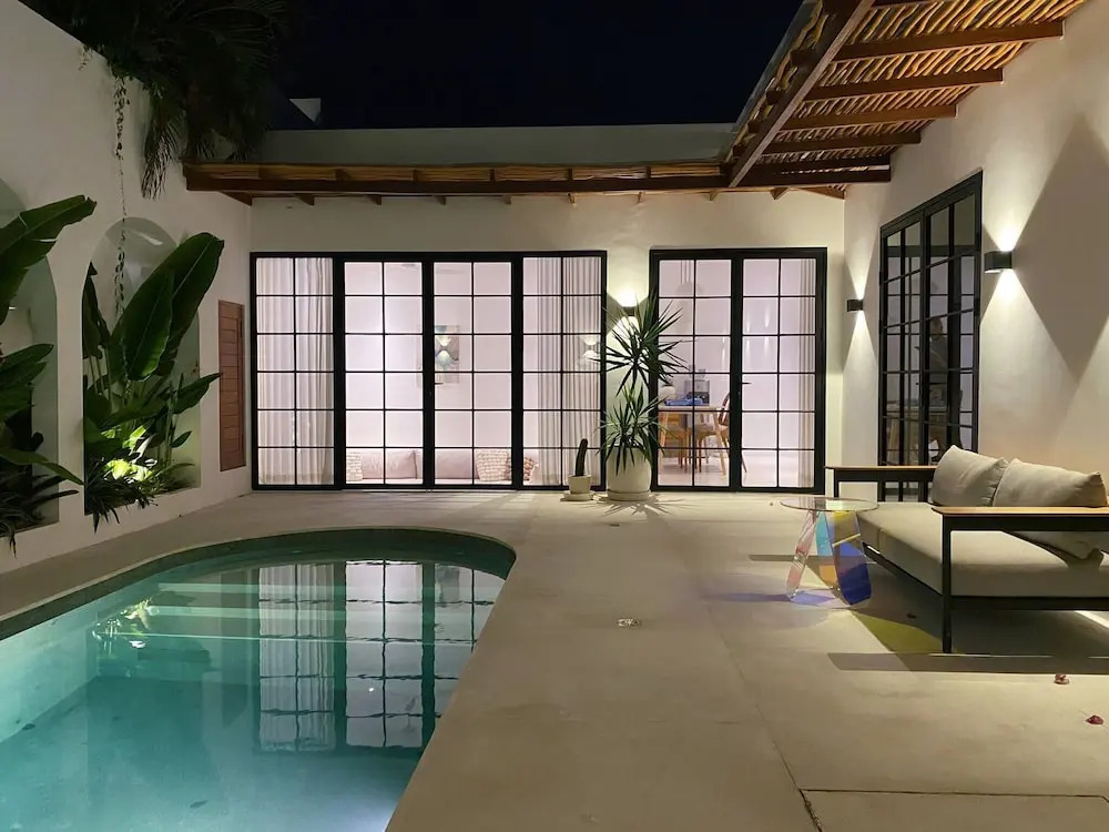 Splendid Villa Eden White Canggu Pool & 2 Bd
