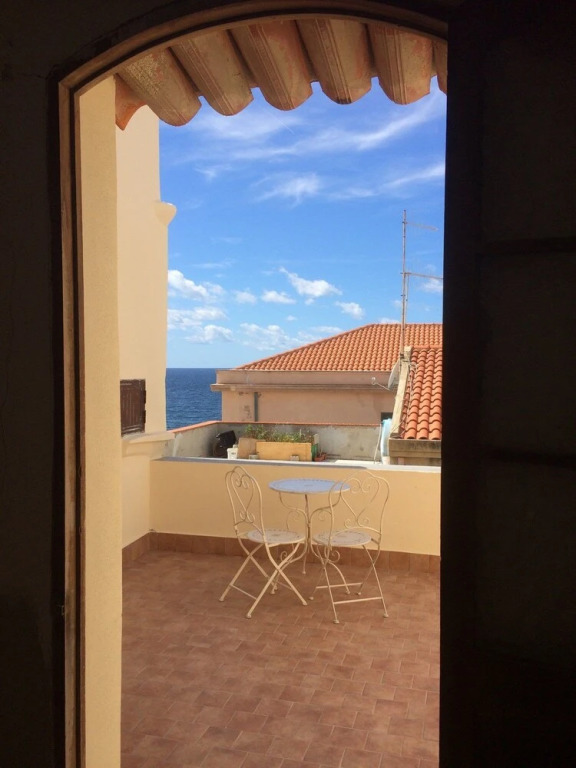 Studio Apartment in the Old Town Donzella