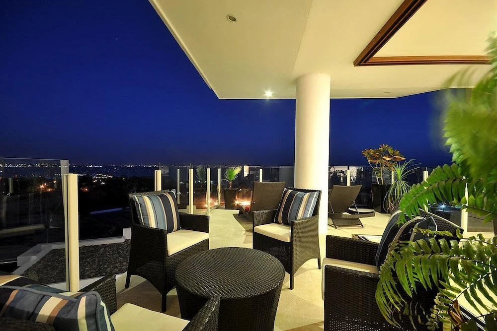 Amura 202 Alamar - 2 Br Apts