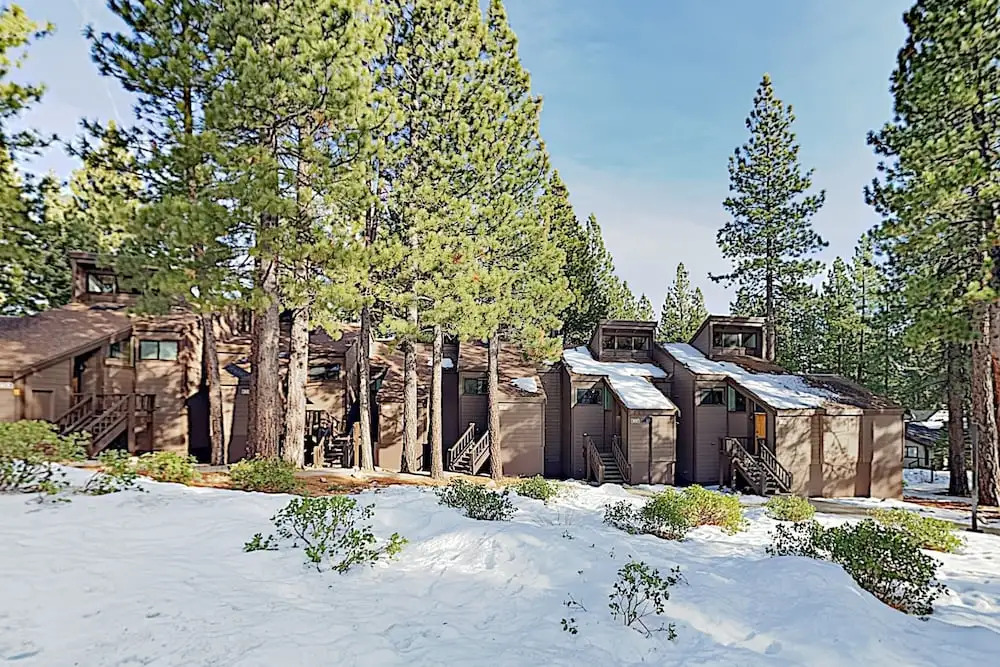 All-seasons , Near Northstar Resort 2 Bedroom Condo