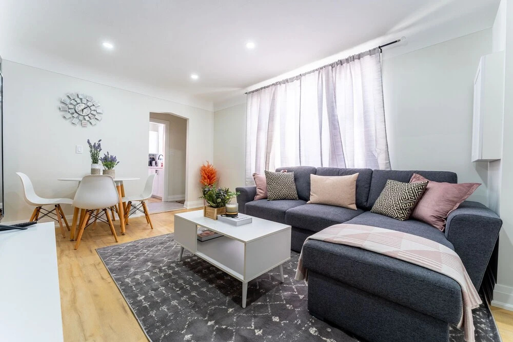2 BR King Bed Suite - Mohawk & Hospitals