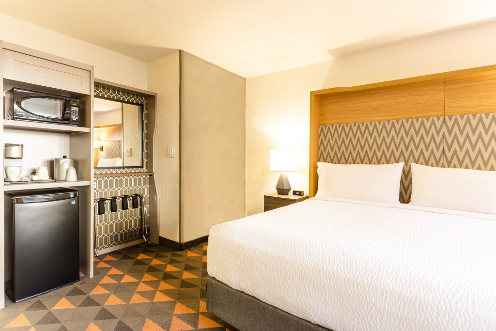 Holiday Inn Rancho Cordova - Northeast Sacramento by IHG
