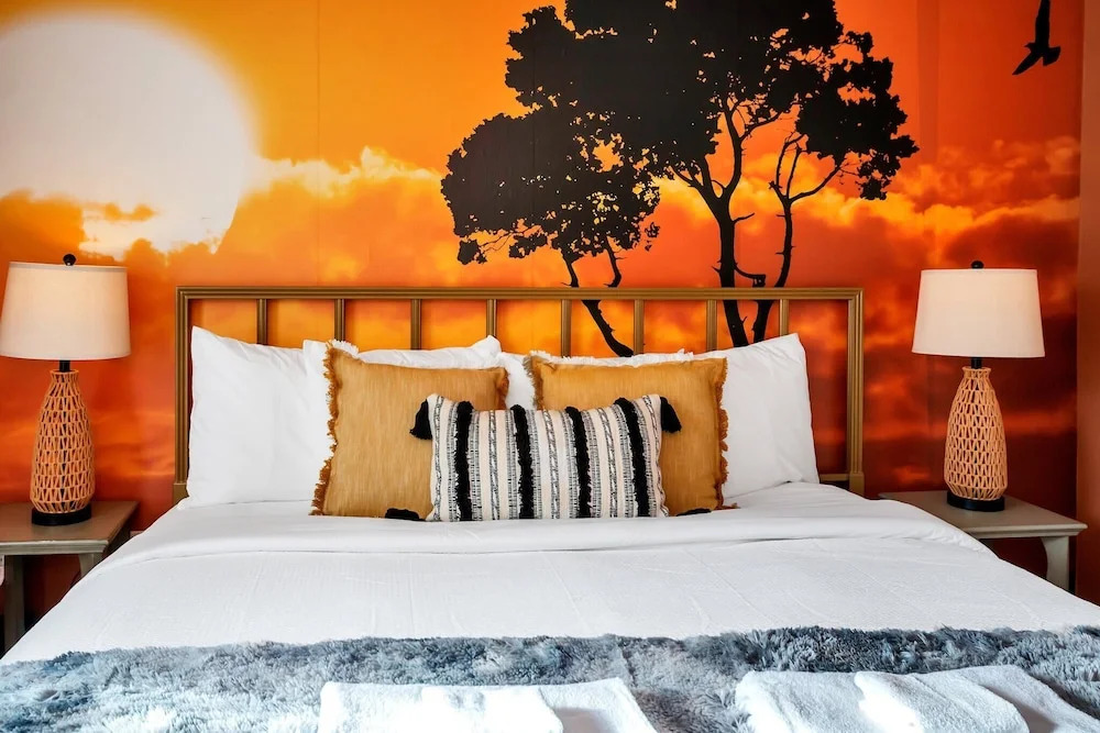 Newly Renovated Stylish Villa with Star Wars Mickey and Safari Themed Rooms #3TV4706