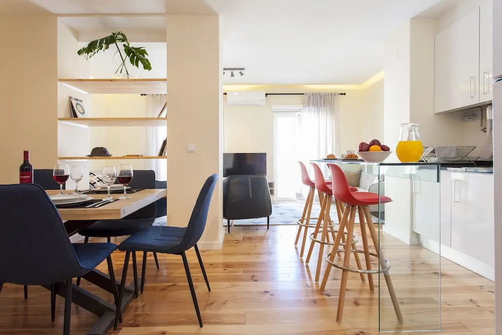 GuestReady - Stylish apt w/ balcony in Graca