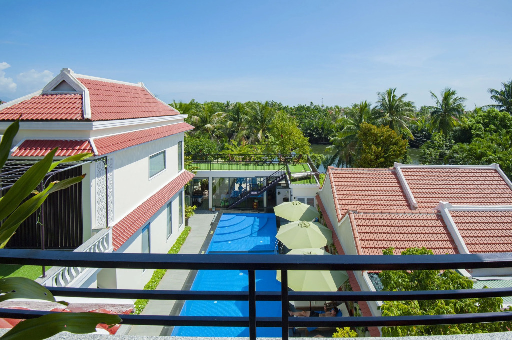 River Waves Villa