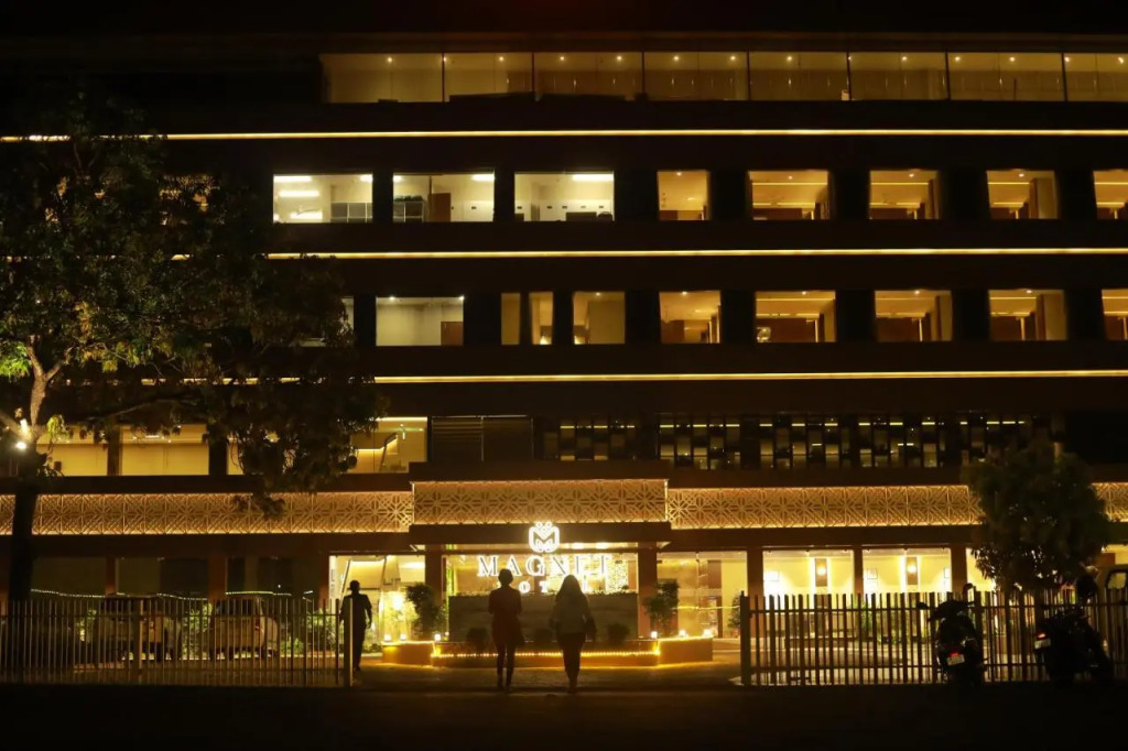 Magnet Hotel