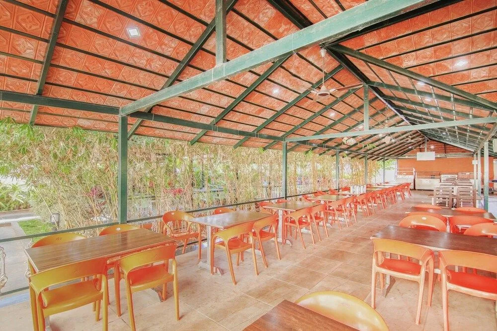 Capital O 30441 Hotel Durgada Siri