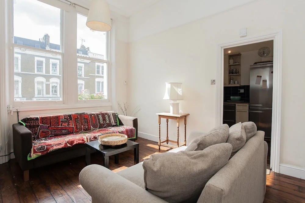 West Kensington 1 Bedroom Flat
