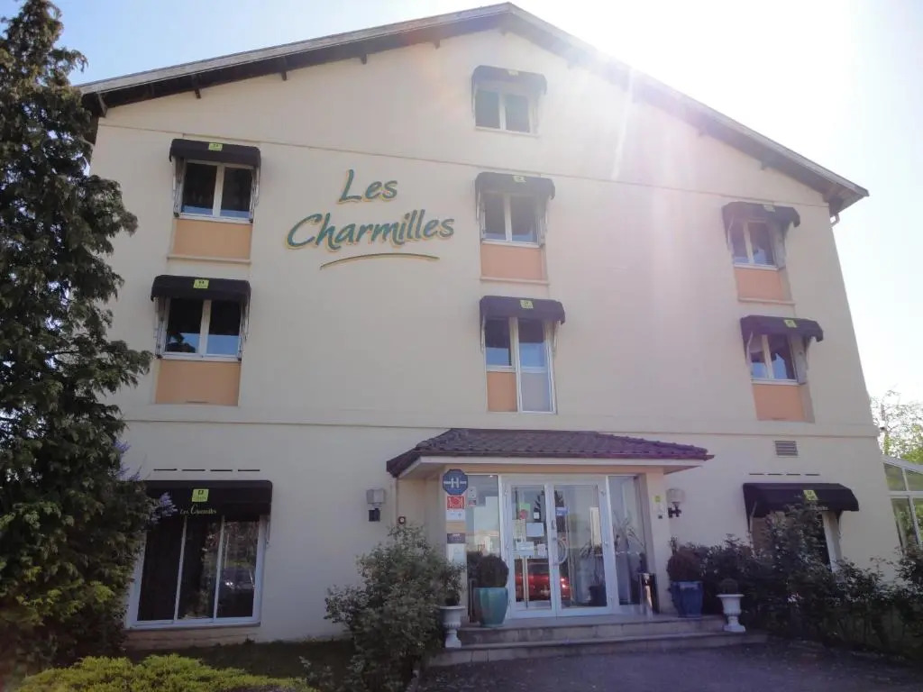 Logis Les Charmilles Chalon-sur-Saône Sud