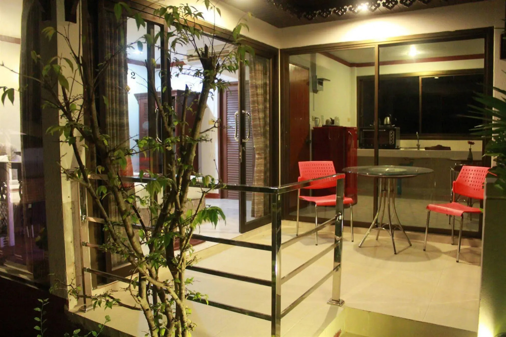 Chaweng Noi Resort