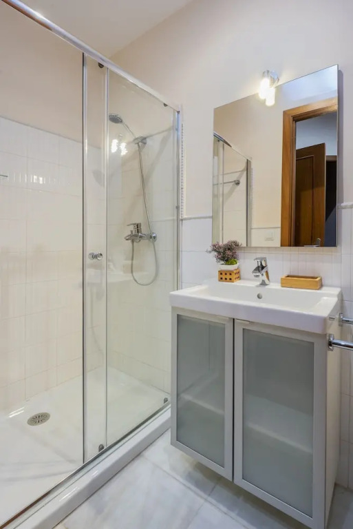 Wonderful 3 BD Duplex With a Large Private Terrace in Prime Location.. Zaragoza IV