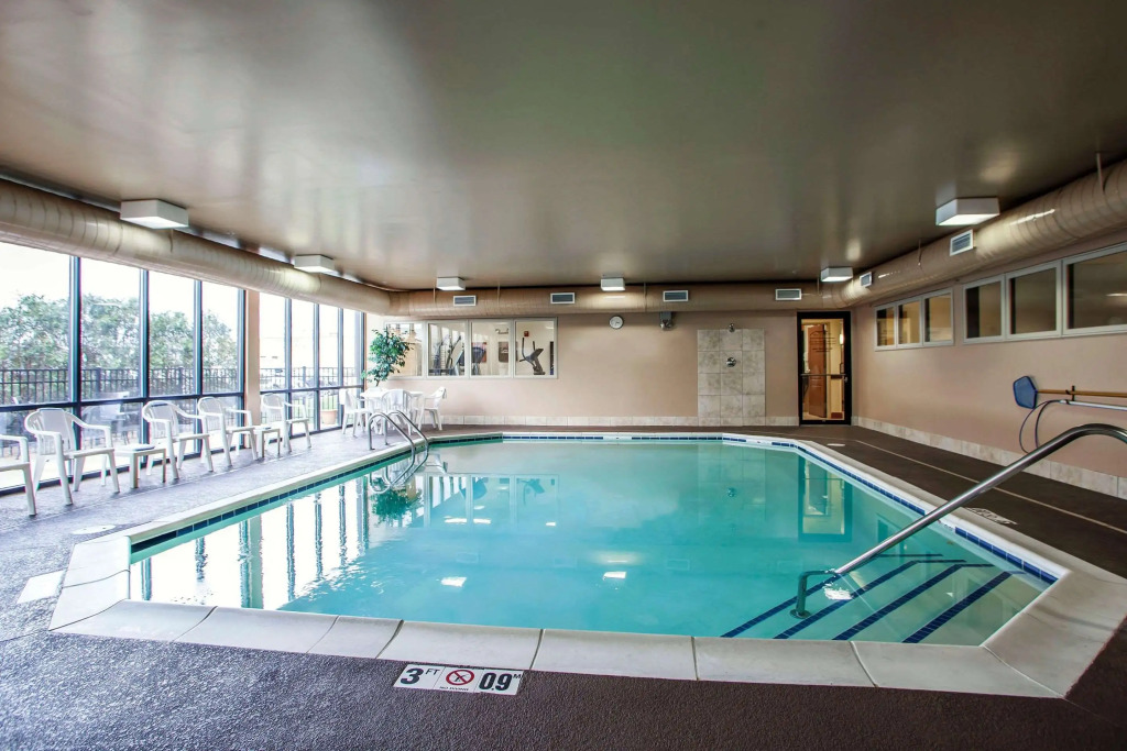 Comfort Suites Elgin Northwest