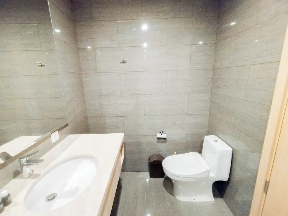 2Br Luxurious And Spacious Apartment At One East Penthouse Residence