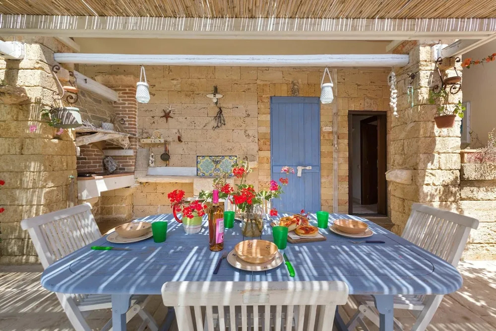 3025 Villa Verdeoasi by Barbarhouse