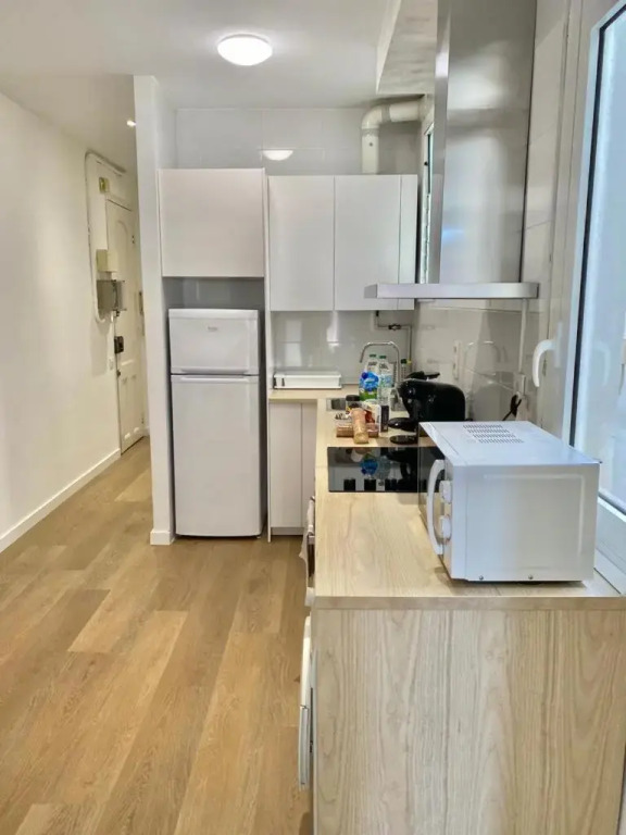 2 Bdr Eixample Apartment