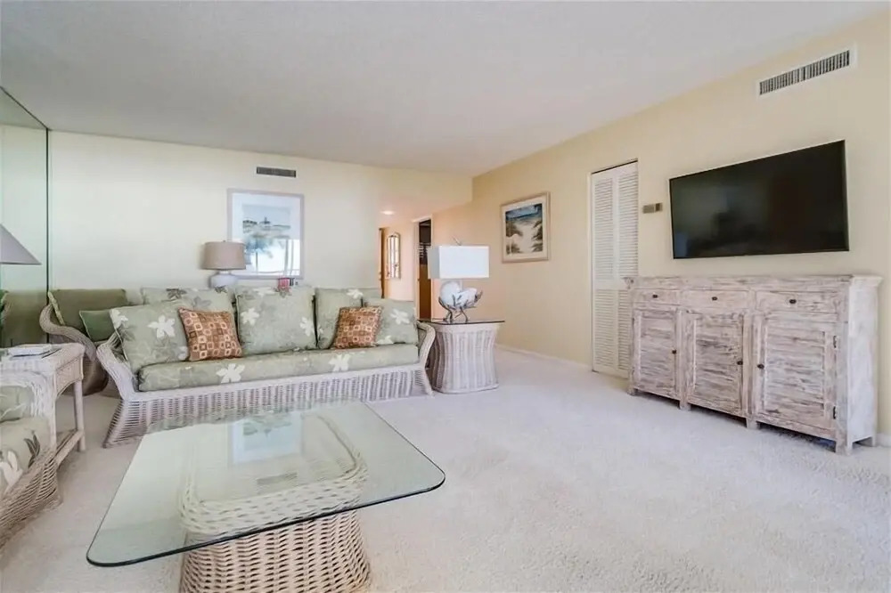 Sea Oats 336 2 Bedroom Condo by RedAwning