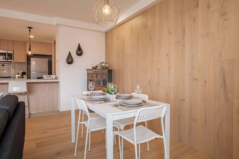 Luxury 2 BR Condo in Condesa