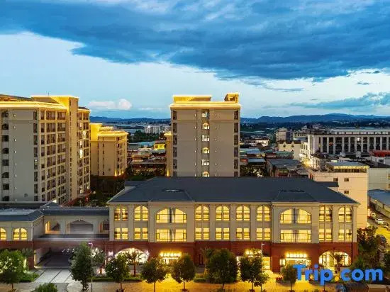MiLe Dongfeng Artistic Inn.