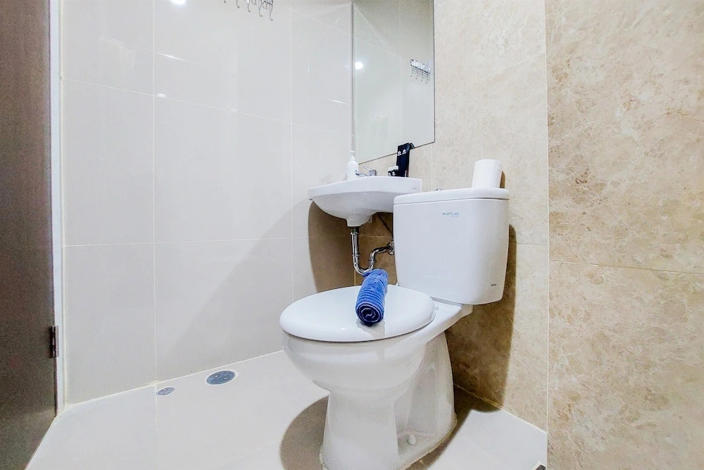 Cozy Living Studio At Transpark Bintaro Apartment