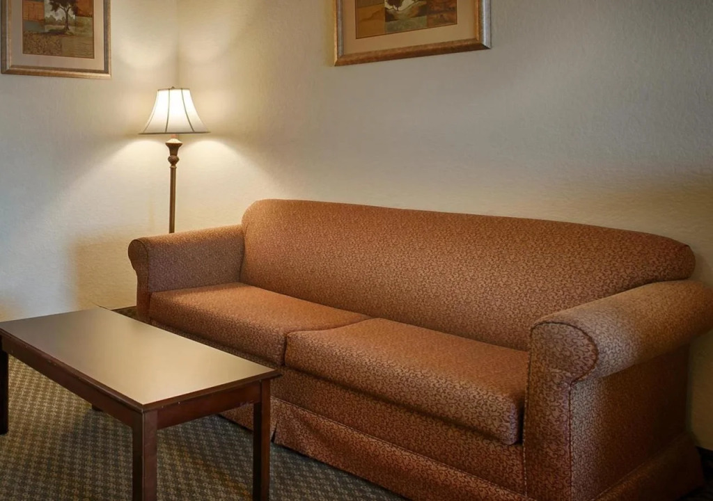 Best Western La Grange Inn & Suites