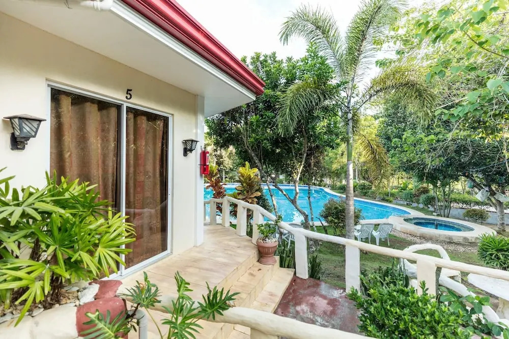 Almira Diving Resort- Panglao