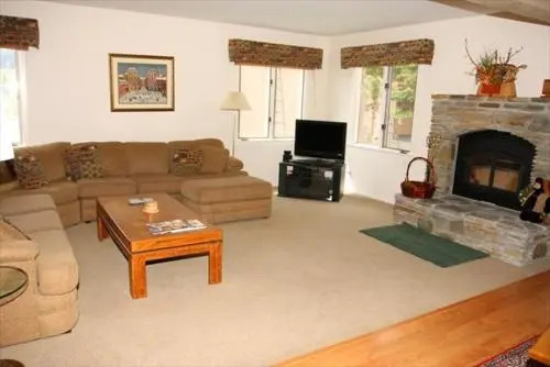 Mammoth Creek 13 - One Bedroom Condo