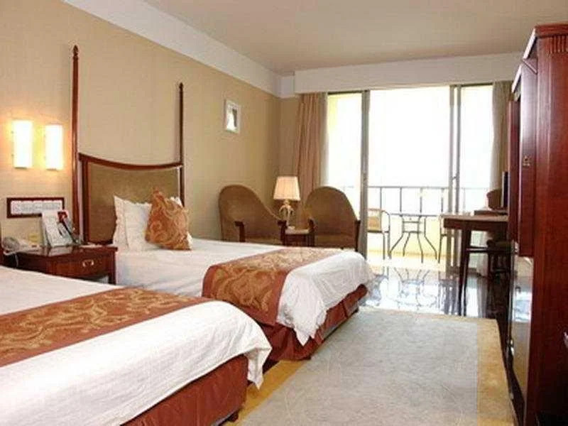Oak Bay Garden Hotel