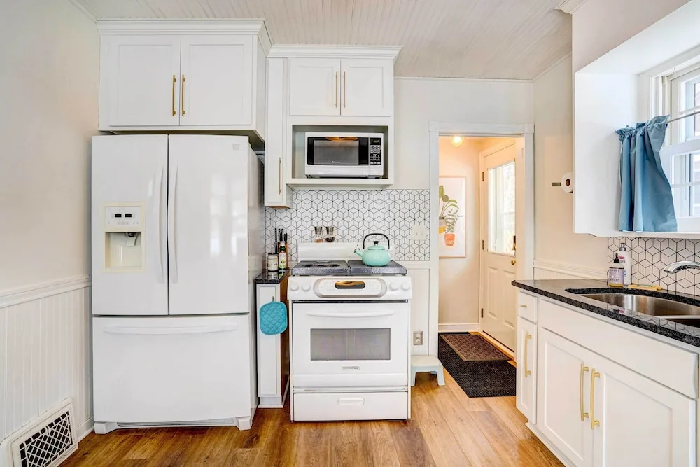 Charming Minneapolis Home < 1 Mi to Lakes!