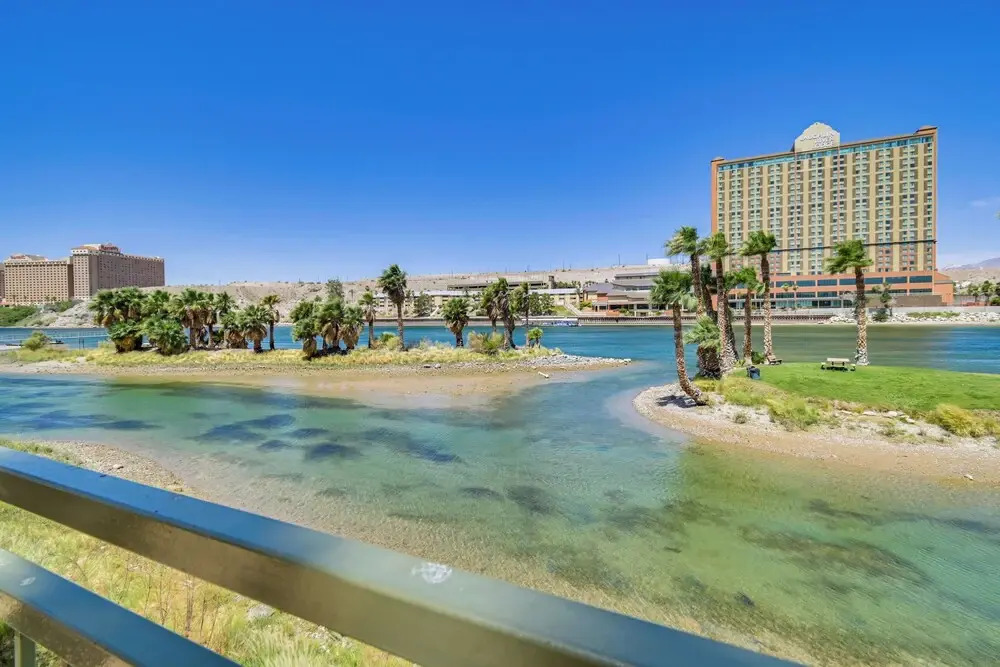 Riverfront Bullhead City Condo Near Casinos!
