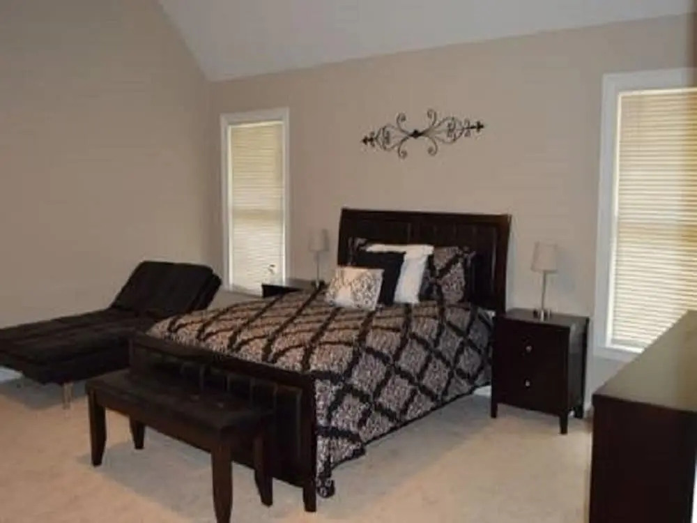 Opis Realty - Custom Metro Atlanta Home