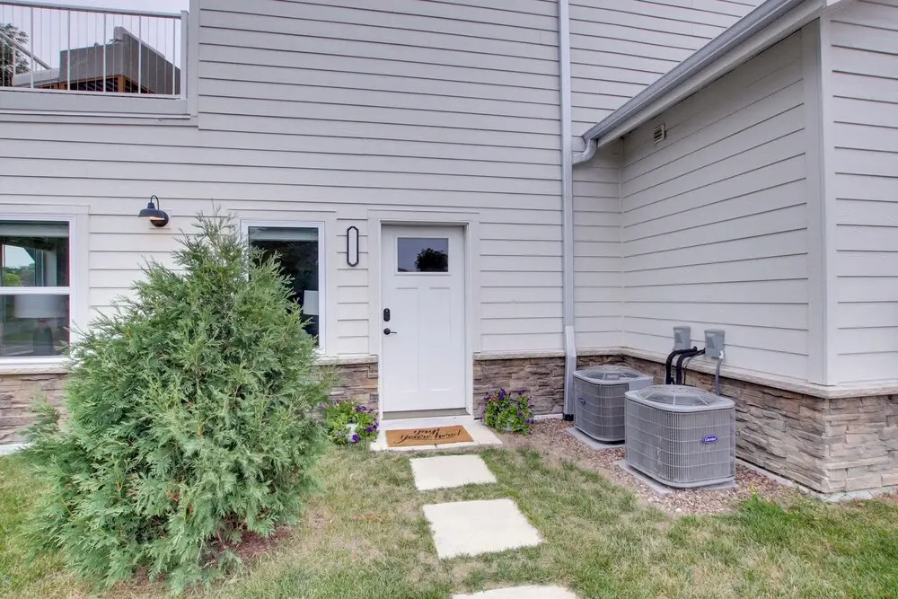 Riverfront Sheboygan Townhome w/ Grill!