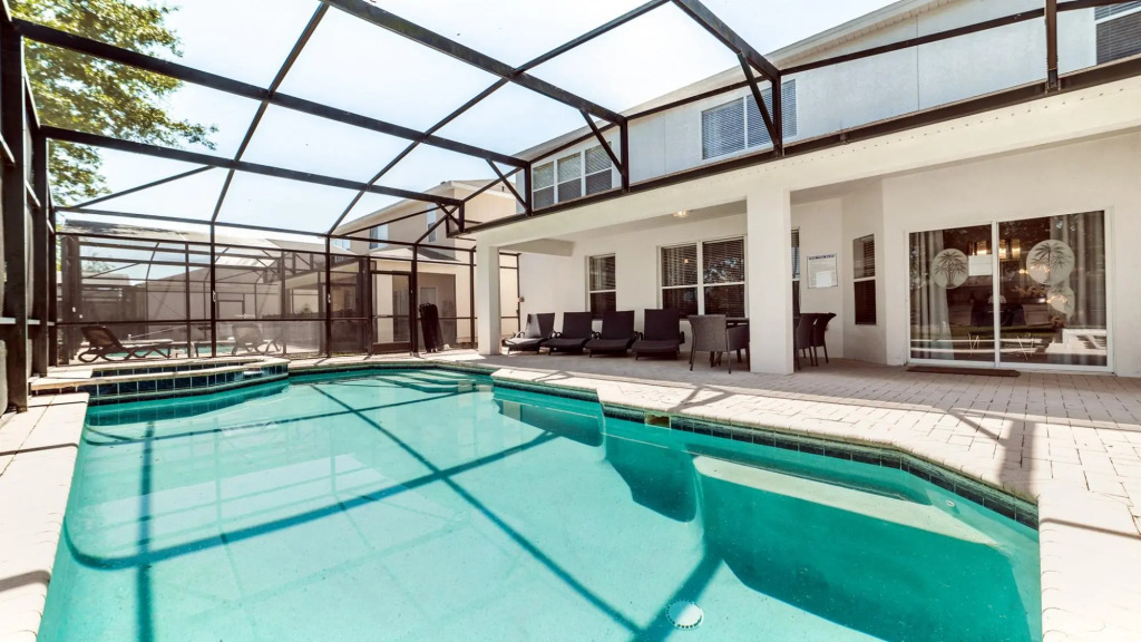 Modern 7BR Villa w Pool greenview close to Disney
