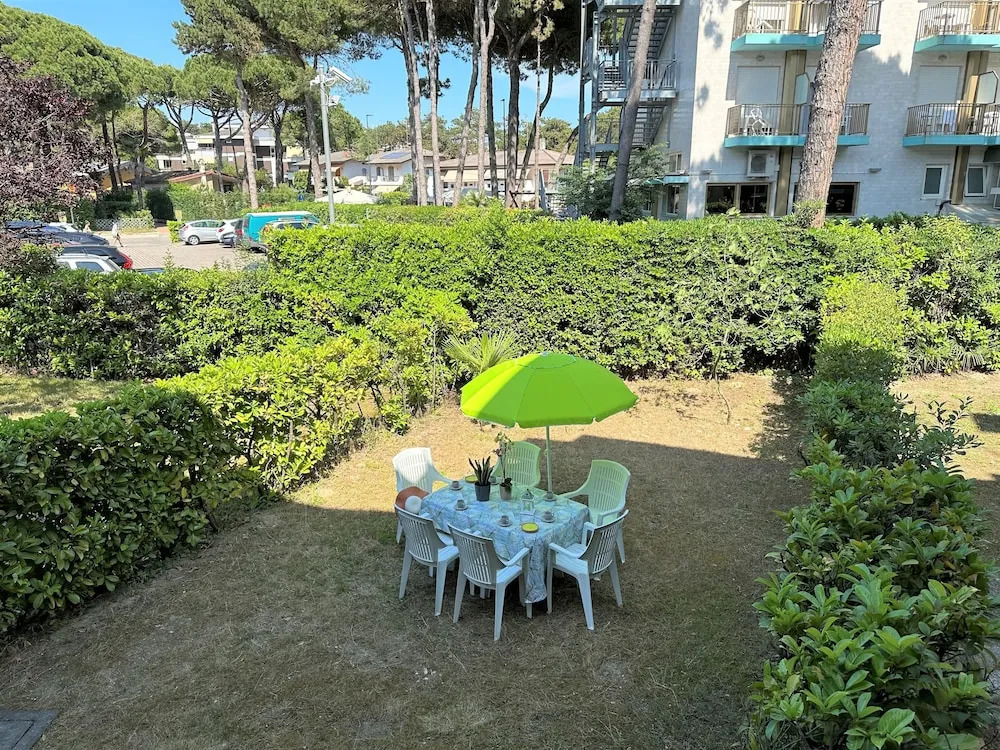 Spetacular Villa on two Floors With Garden 10 Minutes From the sea by Beahost