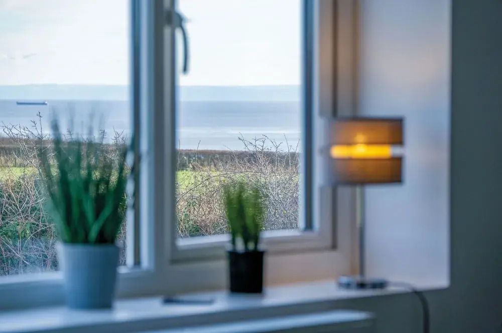 Oasis - 2 Bed Apartment - Ocean Breeze