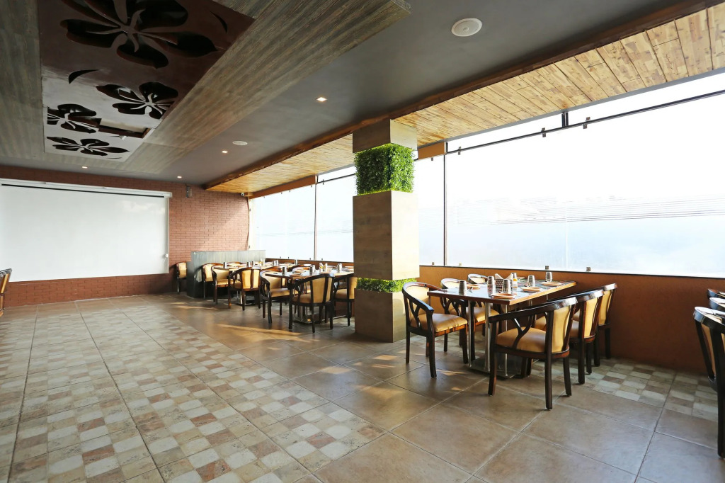 OYO 11324 Hotel The Bentree