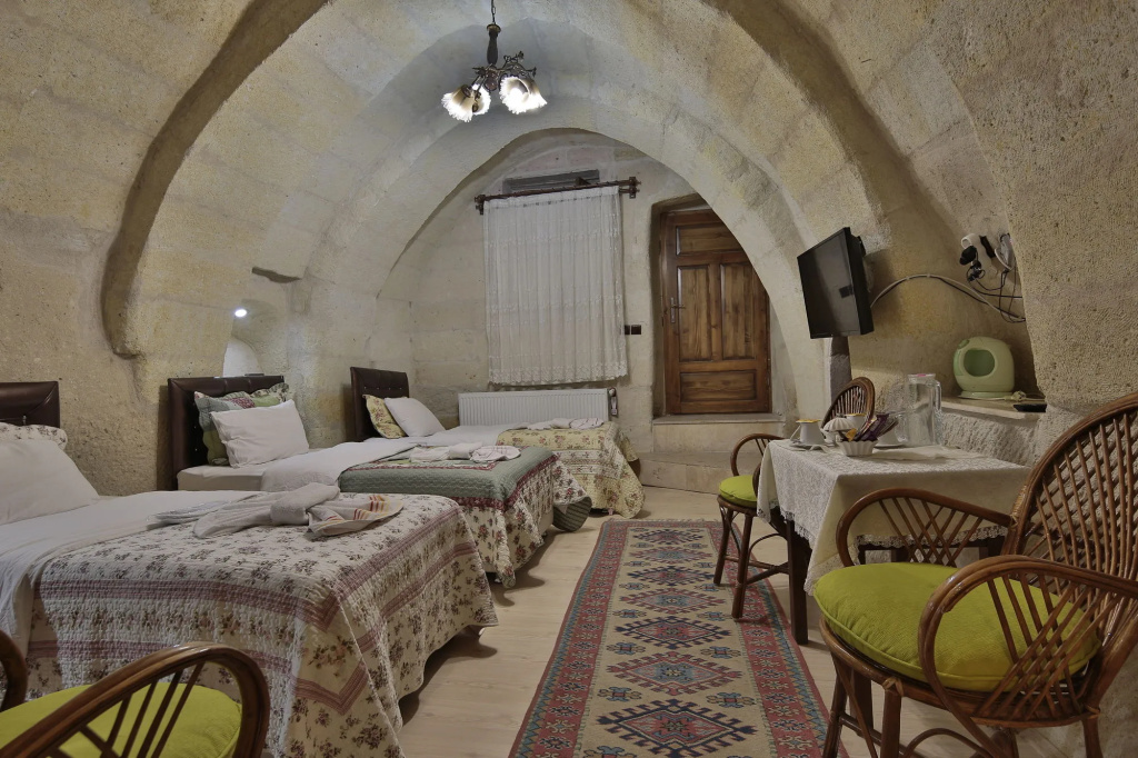 View Cave Hotel
