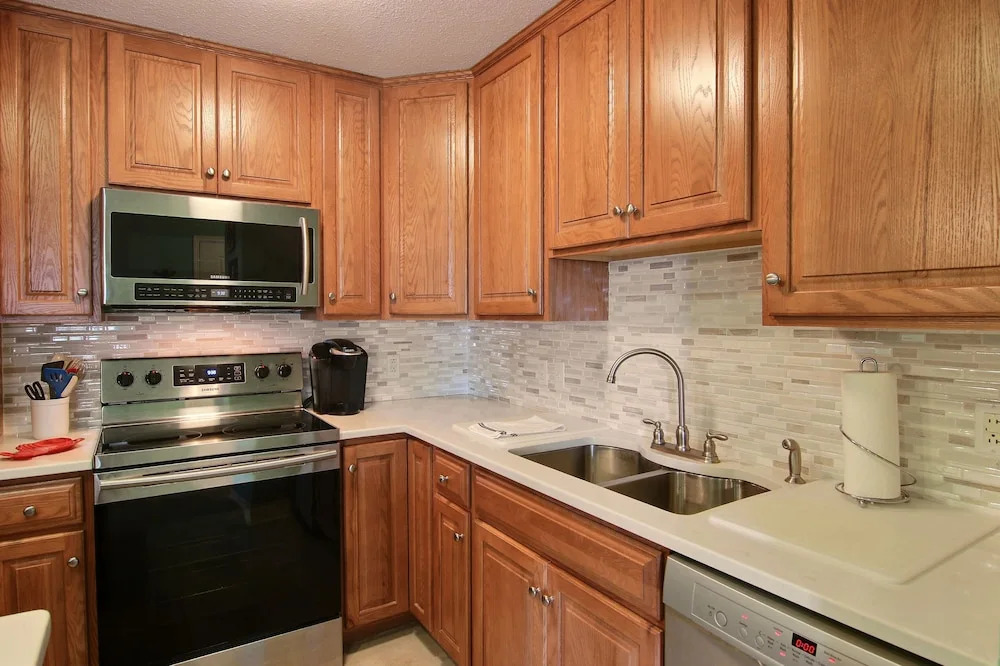 Pawsitively Perfect - 2 Br condo