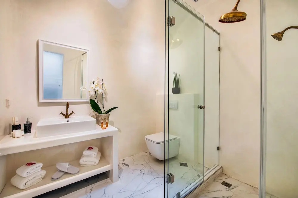 Fira 2-Bed Villa Sleeps 4 Hot Tub & Pet Friendly