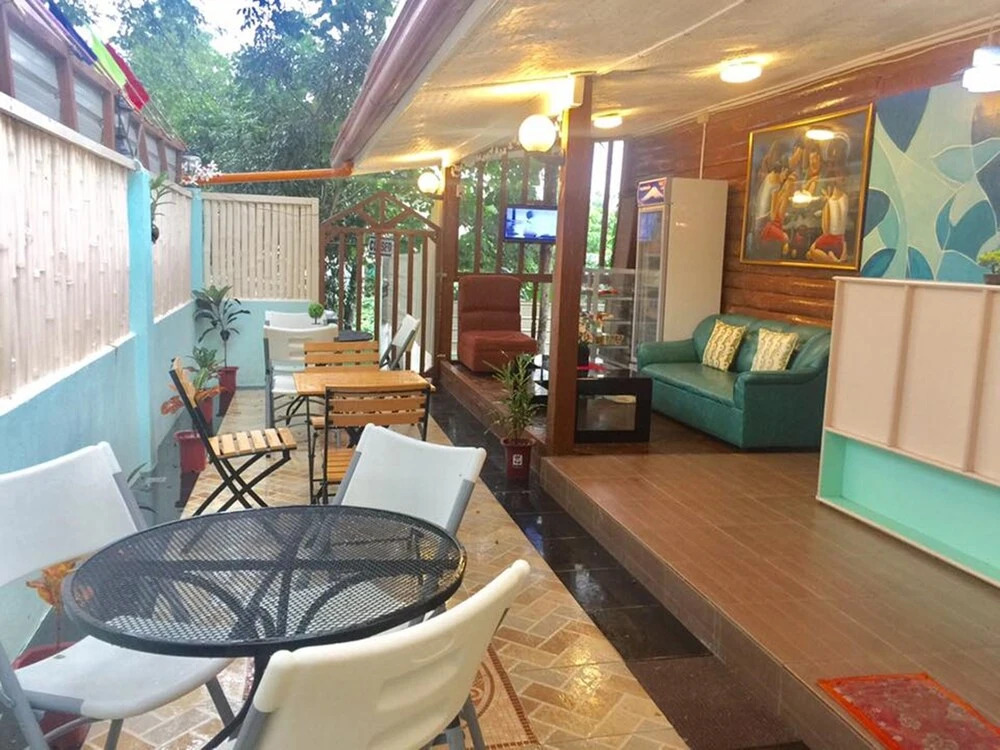 Ace Traveller's Inn