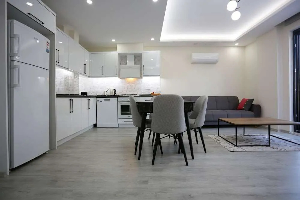 Bright House Apart
