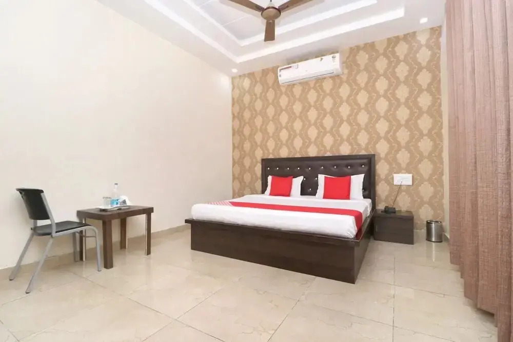 Samrat Regency By OYO Rooms