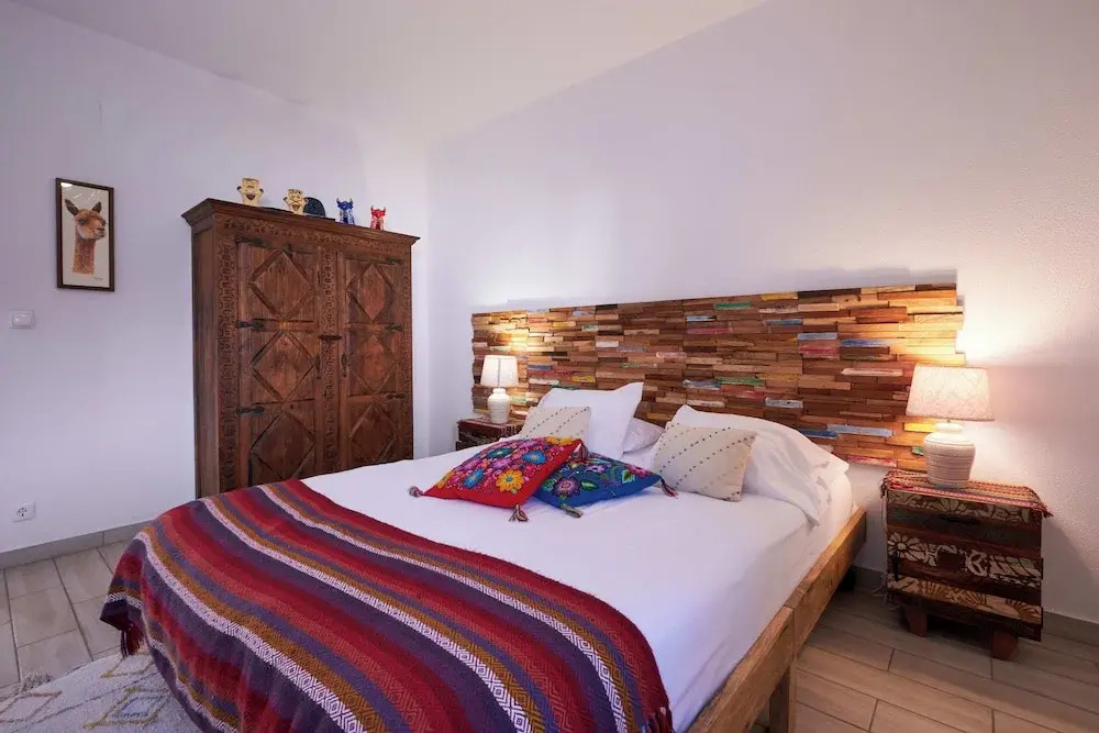 A Casa Branca - with Pool & Jacuzzi