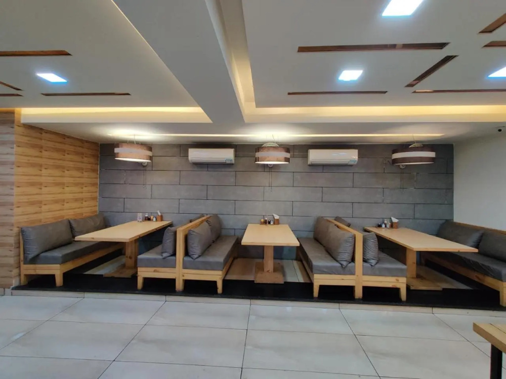 OYO 19453 Hotel Holy Basil