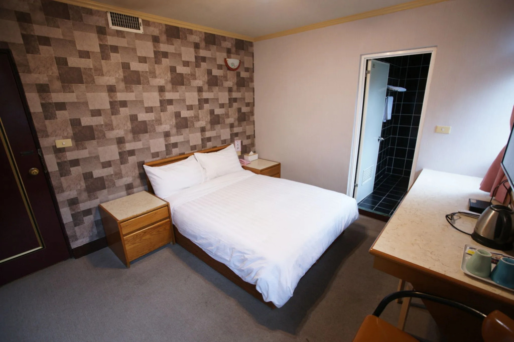 Rich Zone Hotel